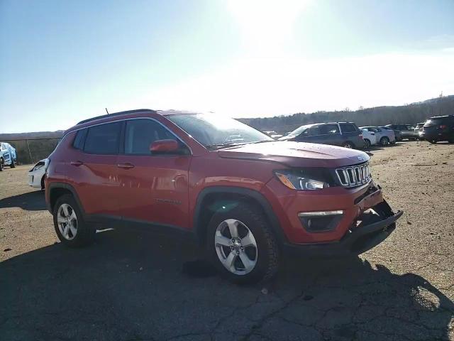 2017 Jeep Compass Latitude VIN: 3C4NJDBB2HT597286 Lot: 93937915