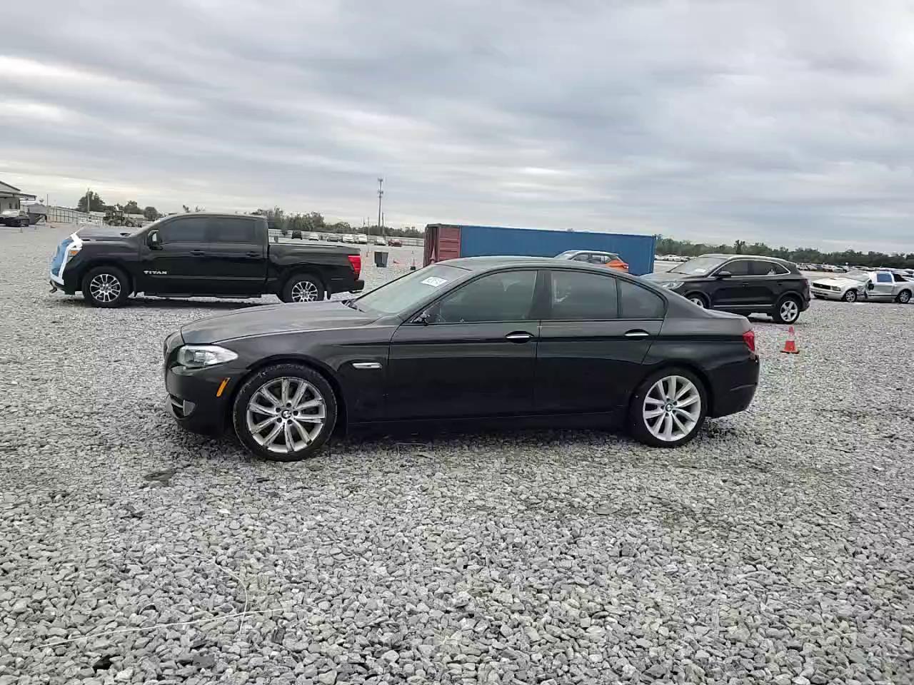 Фото: WBAFR7C56BC804155