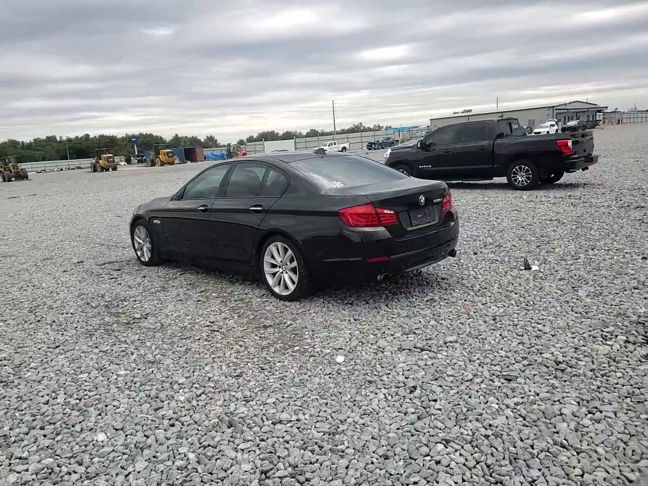 Фото: WBAFR7C56BC804155