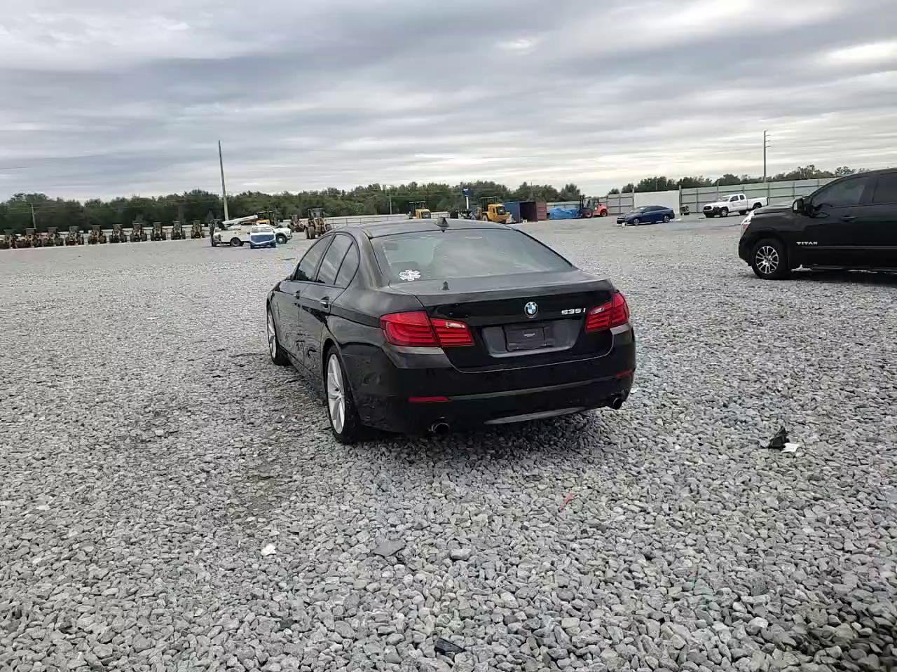 Фото: WBAFR7C56BC804155