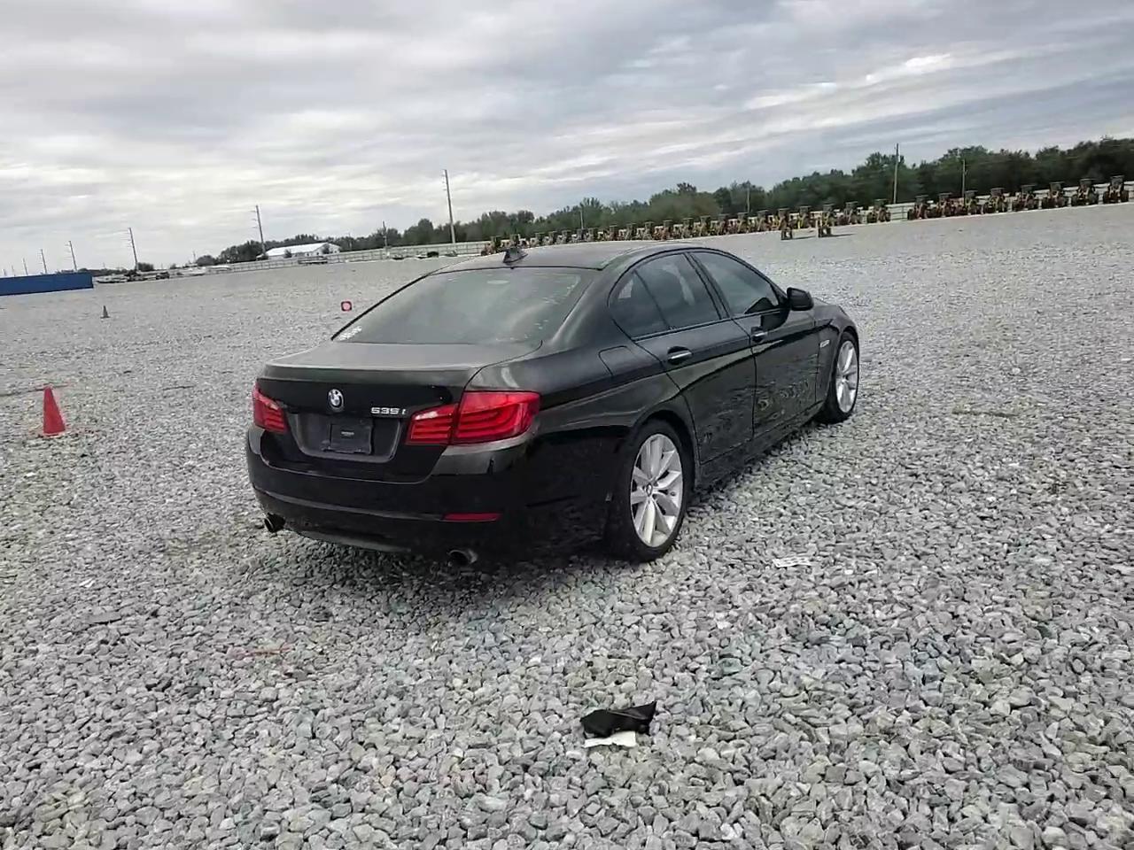 Фото: WBAFR7C56BC804155