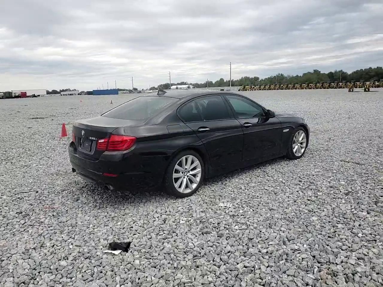 Фото: WBAFR7C56BC804155