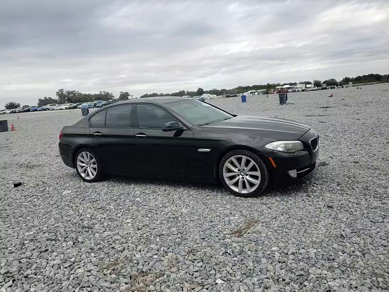 Фото: WBAFR7C56BC804155