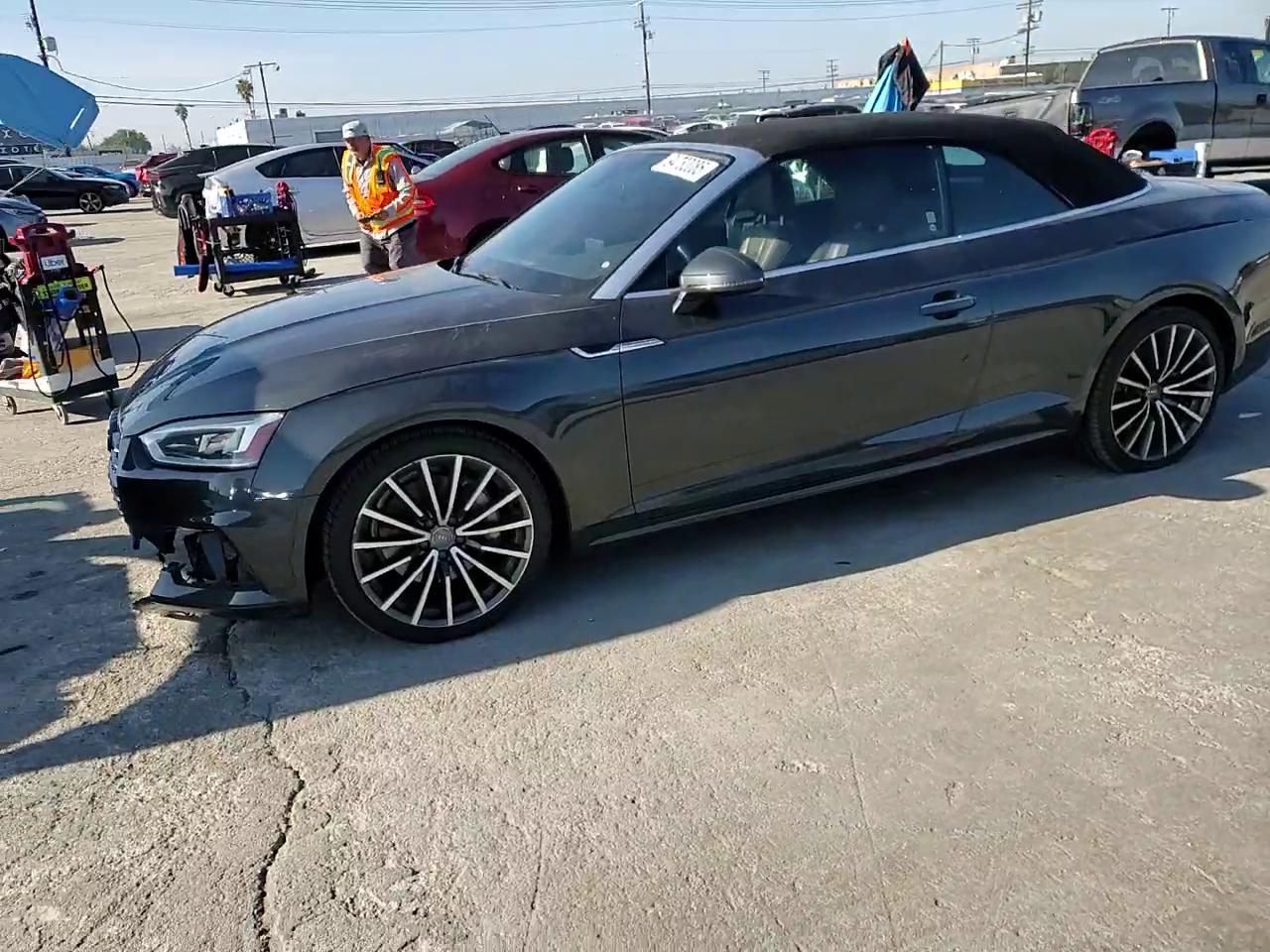 Фото: WAUYNGF58JN006100