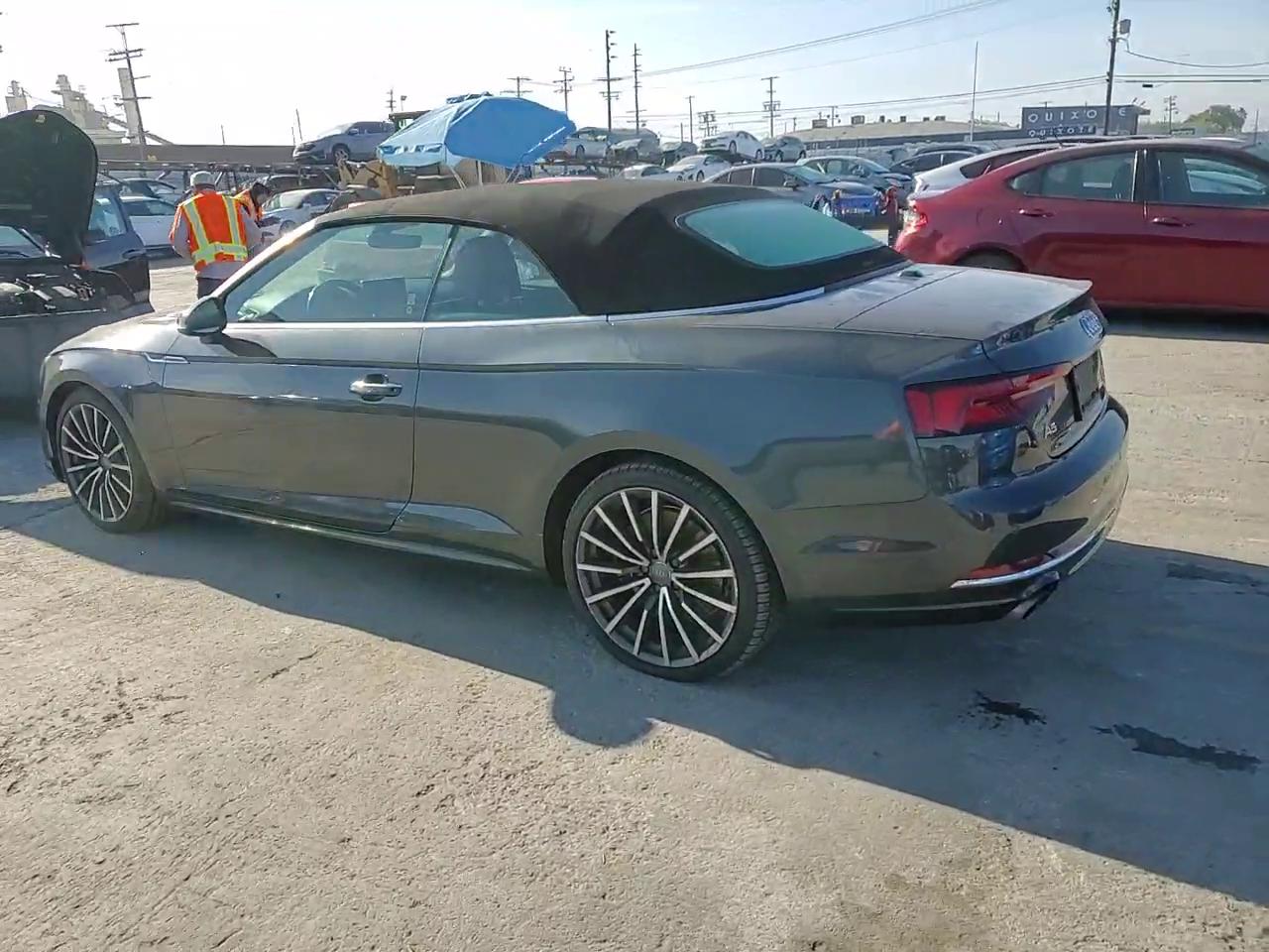 Фото: WAUYNGF58JN006100