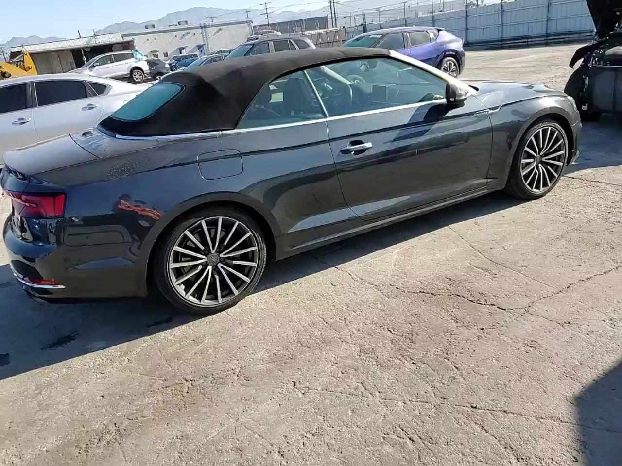 Фото: WAUYNGF58JN006100