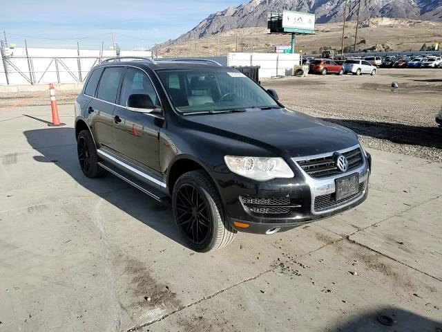 2010 Volkswagen Touareg Tdi VIN: WVGFK7A90AD002475 Lot: 96293965