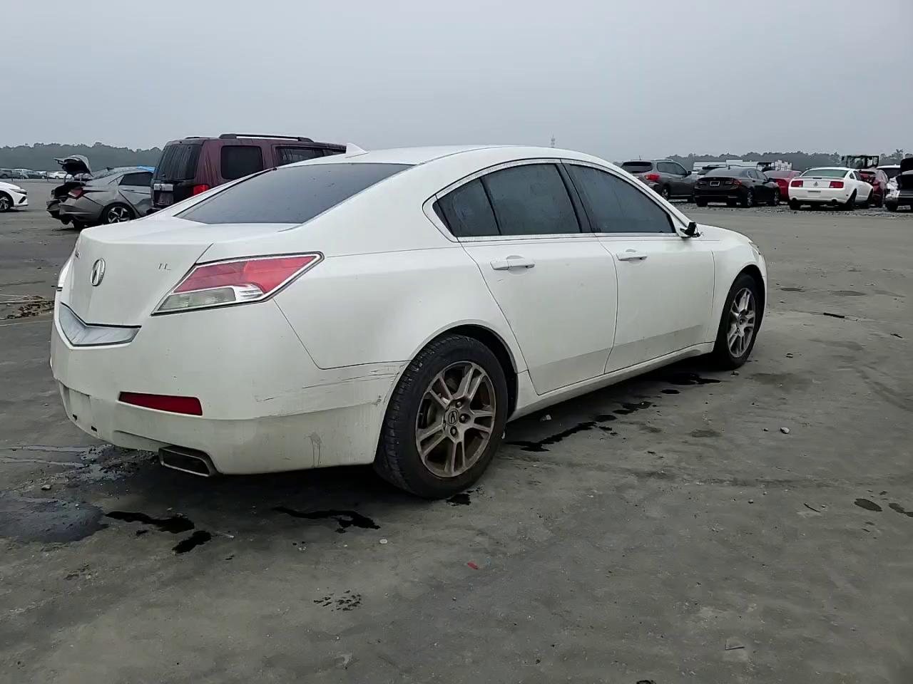 Фото: 19UUA86279A016047