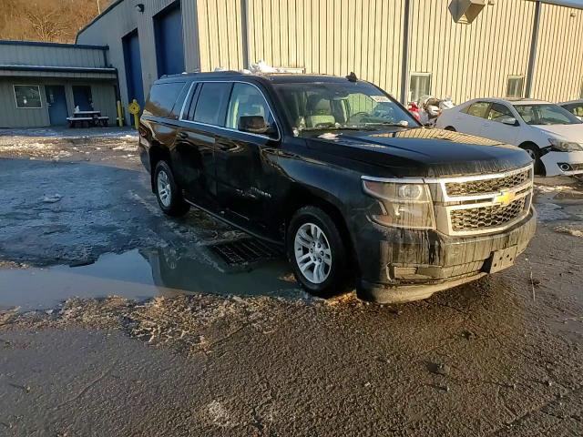 2017 Chevrolet Suburban K1500 Lt VIN: 1GNSKHKC4HR135408 Lot: 94858885
