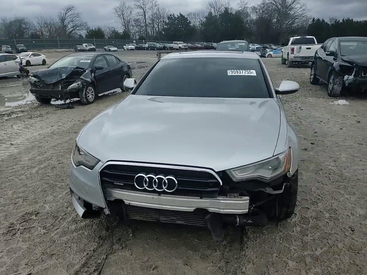 Фото: WAUGFAFC2EN024621