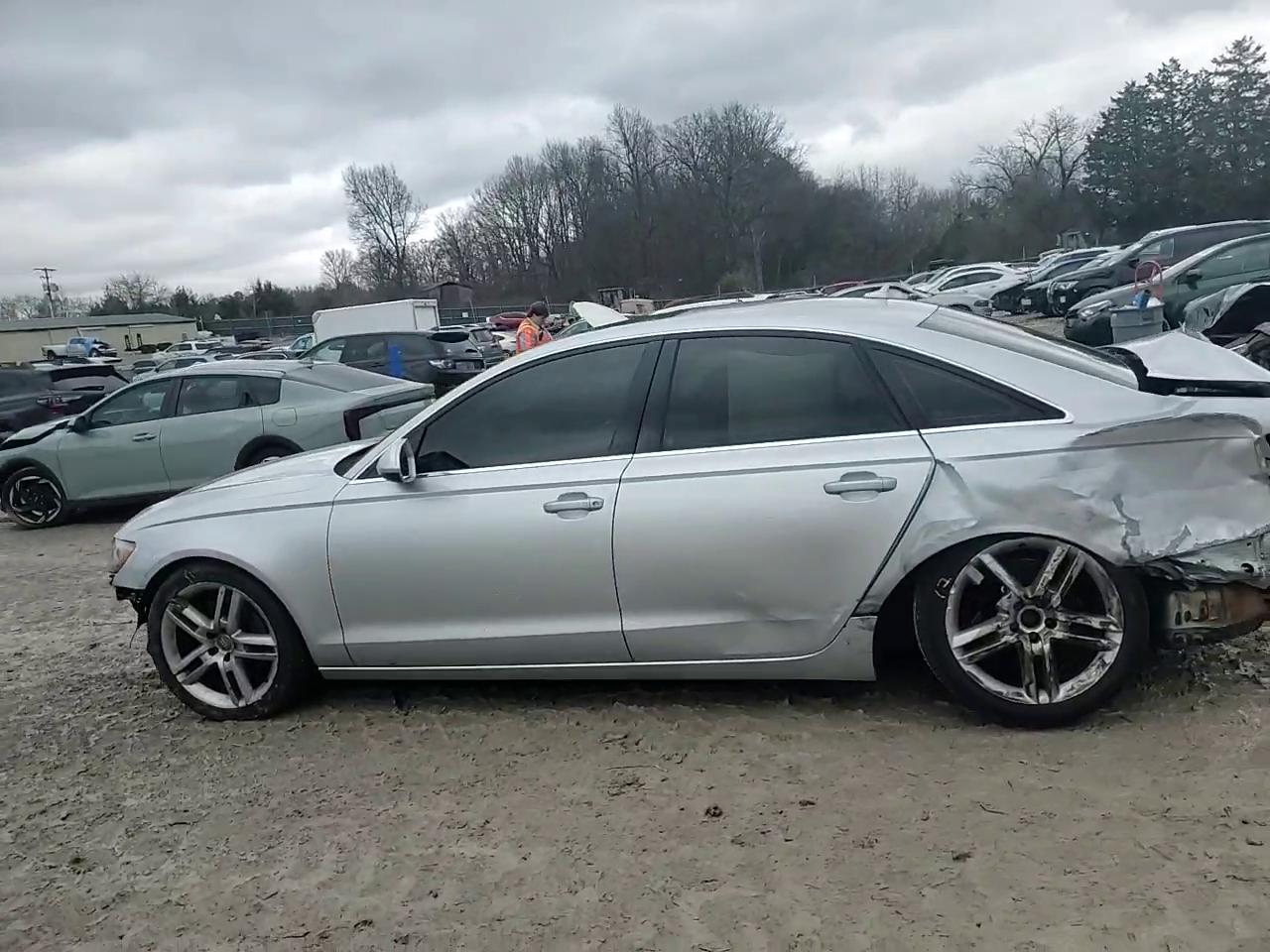 Фото: WAUGFAFC2EN024621