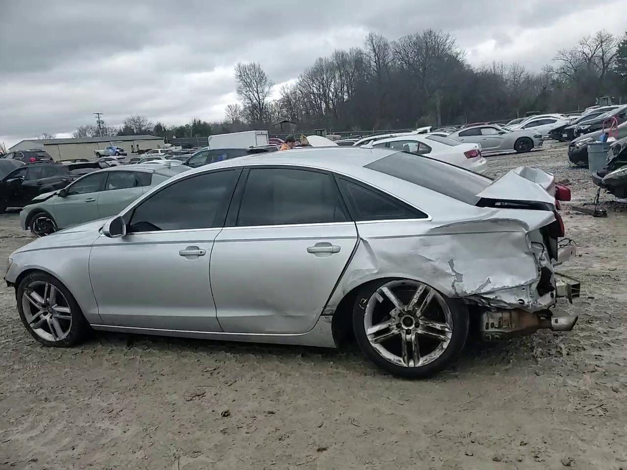 Фото: WAUGFAFC2EN024621