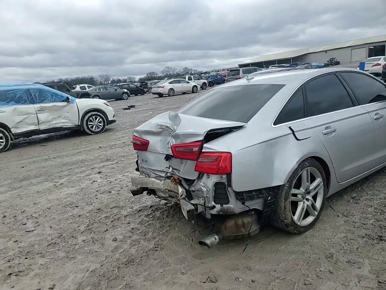 Фото: WAUGFAFC2EN024621