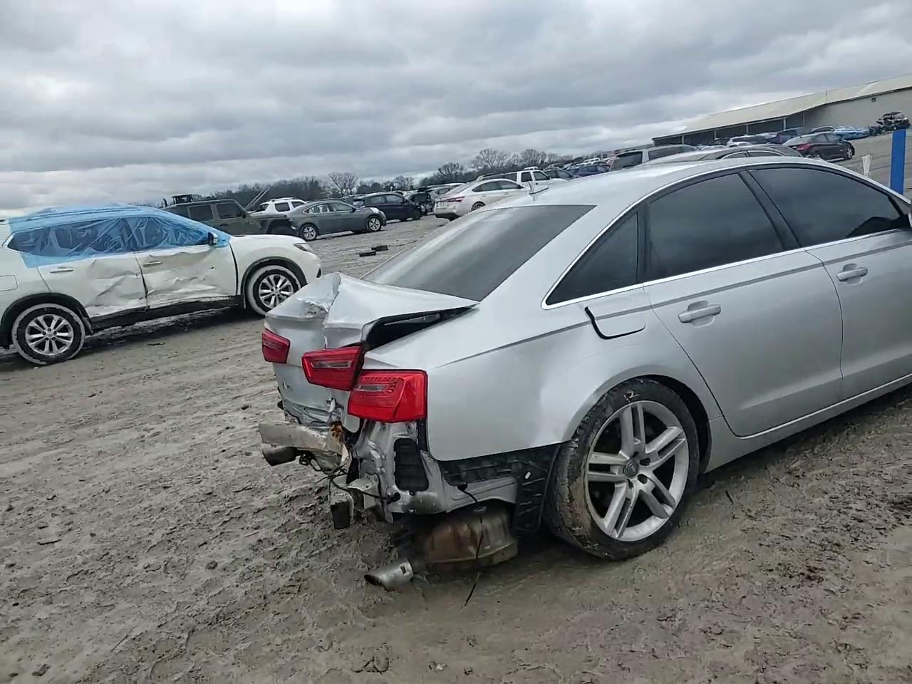 Фото: WAUGFAFC2EN024621