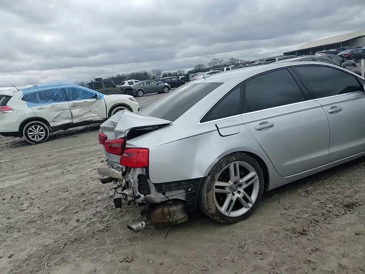 Фото: WAUGFAFC2EN024621