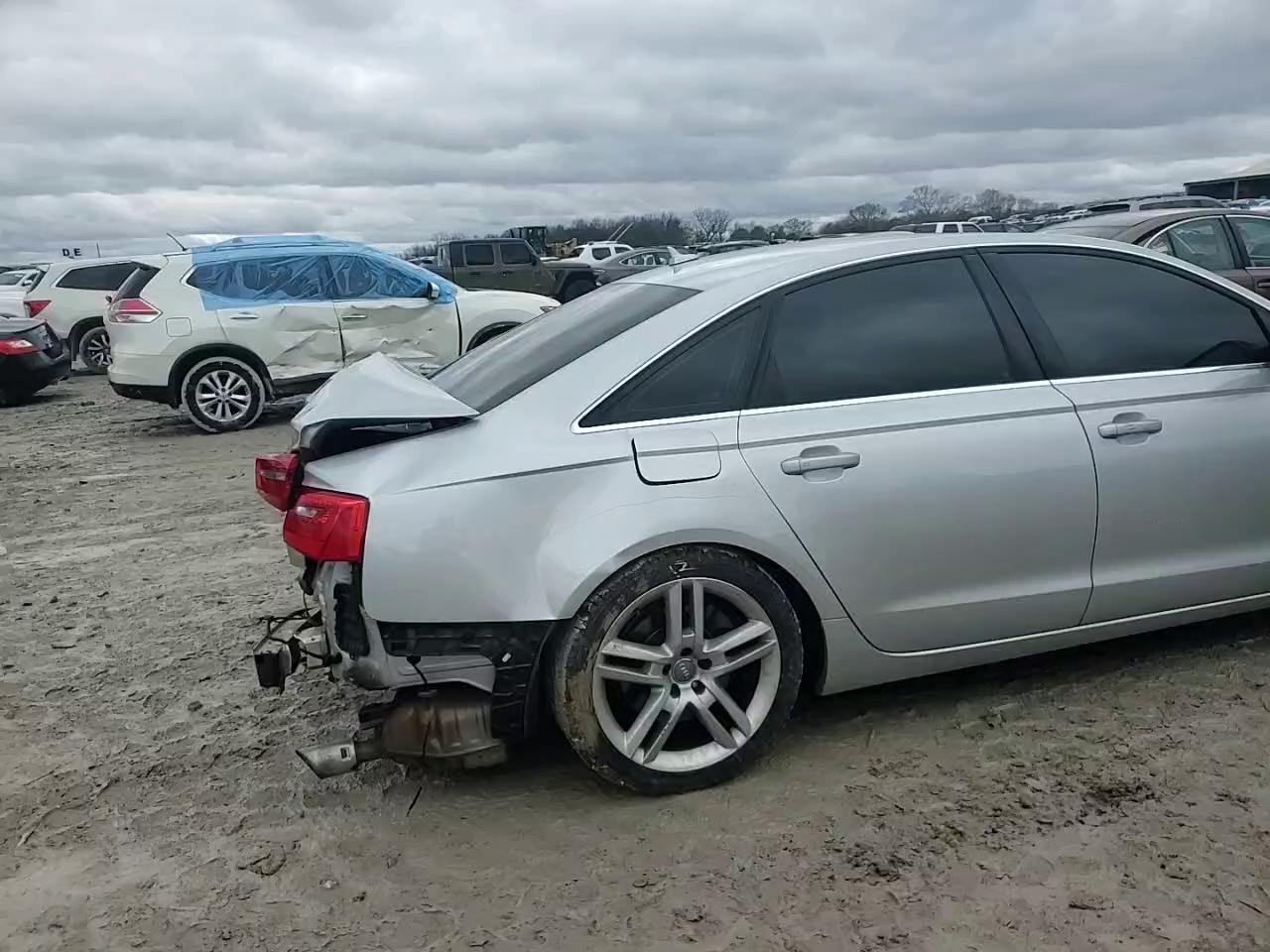 Фото: WAUGFAFC2EN024621