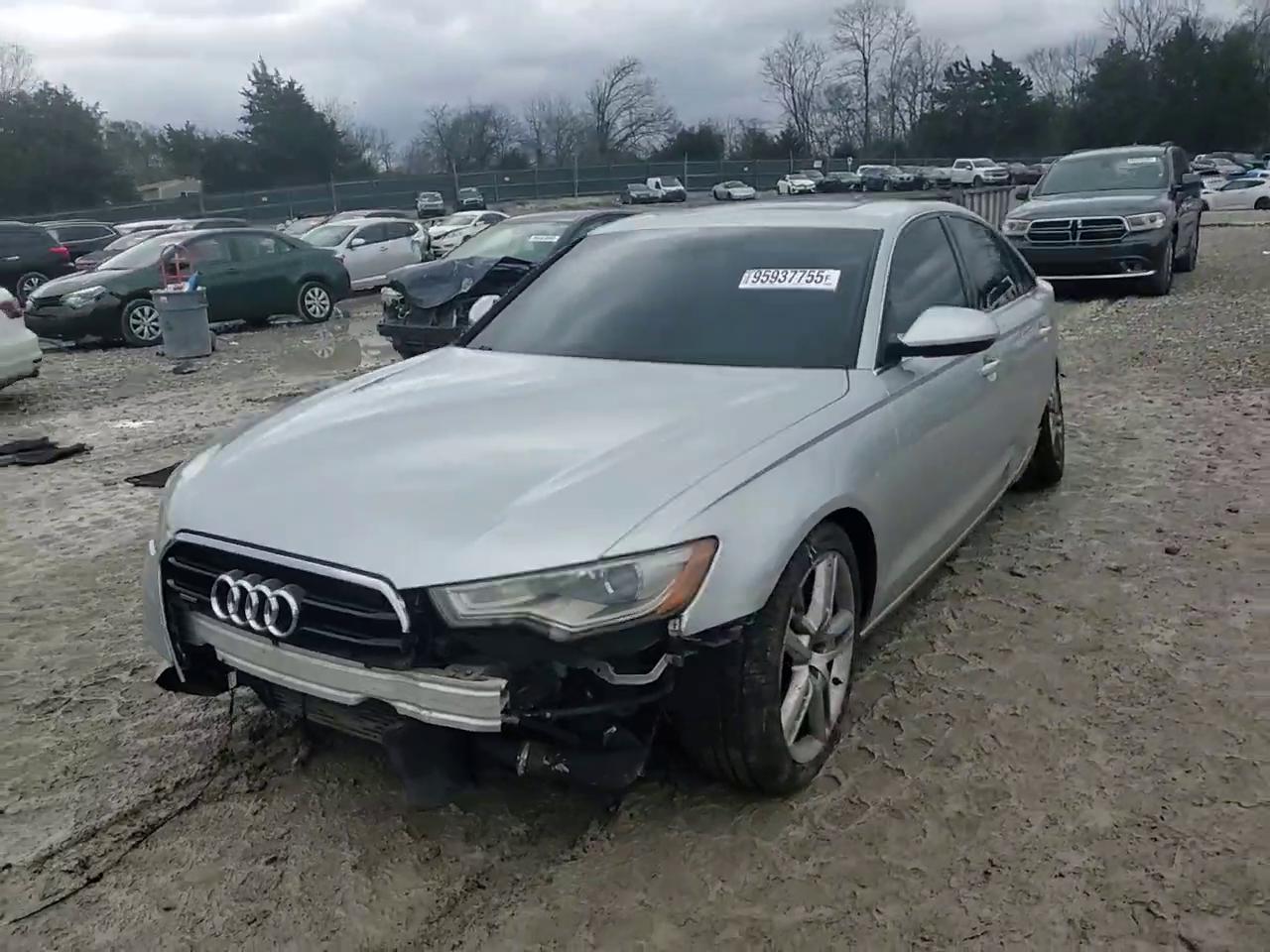 Фото: WAUGFAFC2EN024621