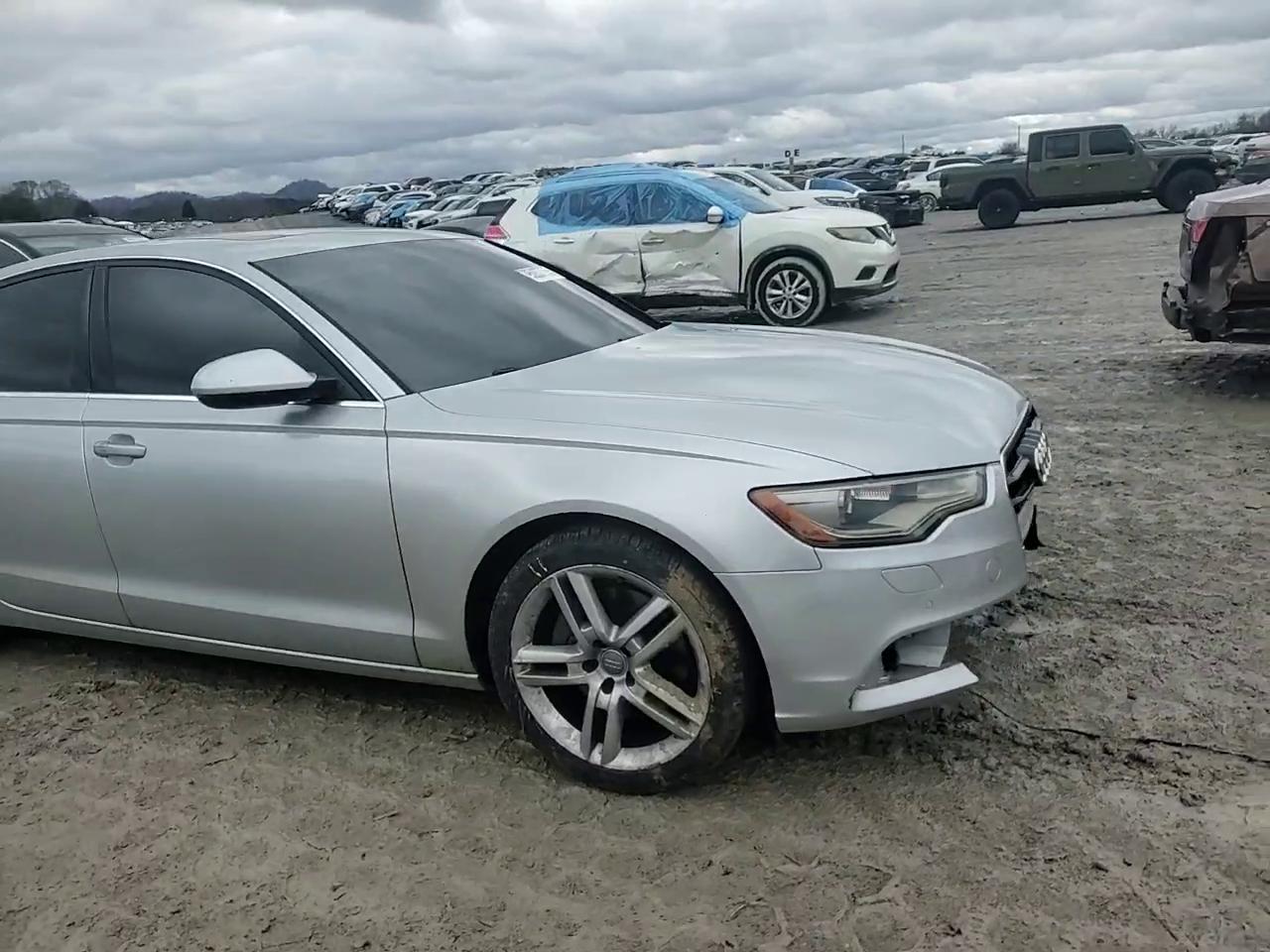 Фото: WAUGFAFC2EN024621