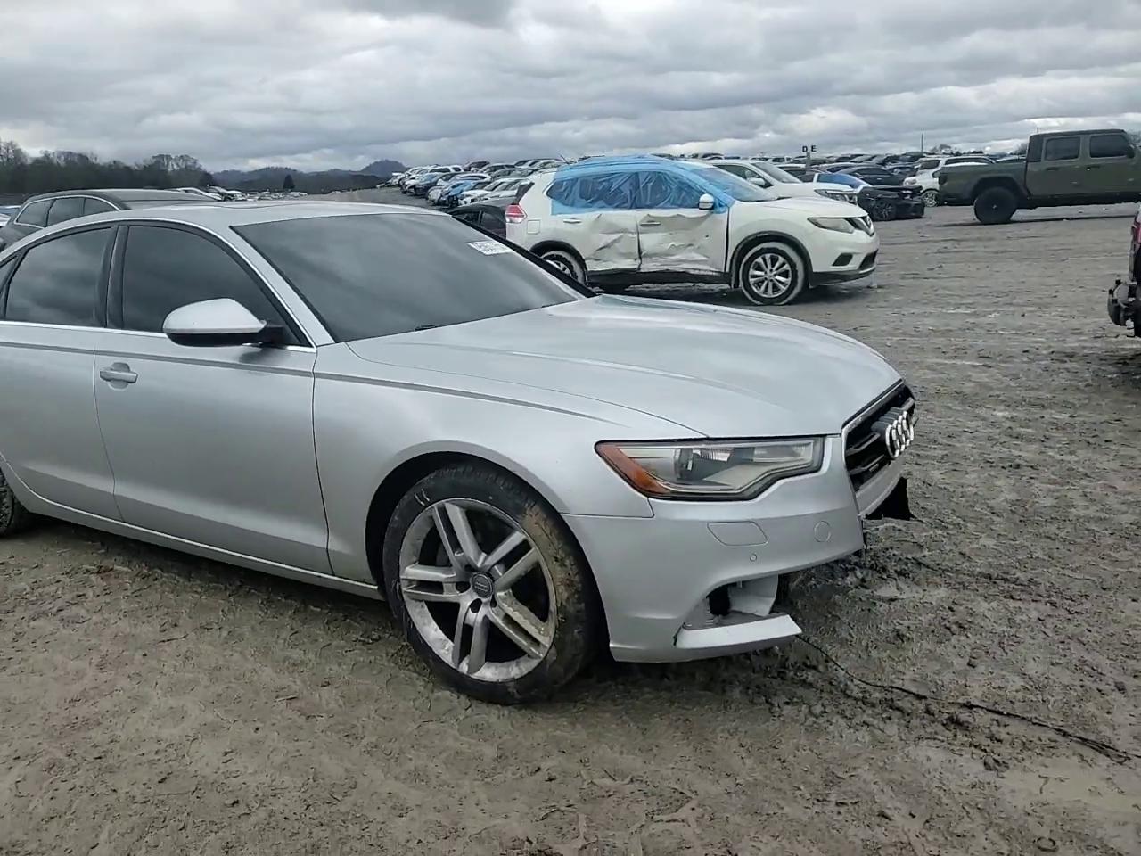 Фото: WAUGFAFC2EN024621