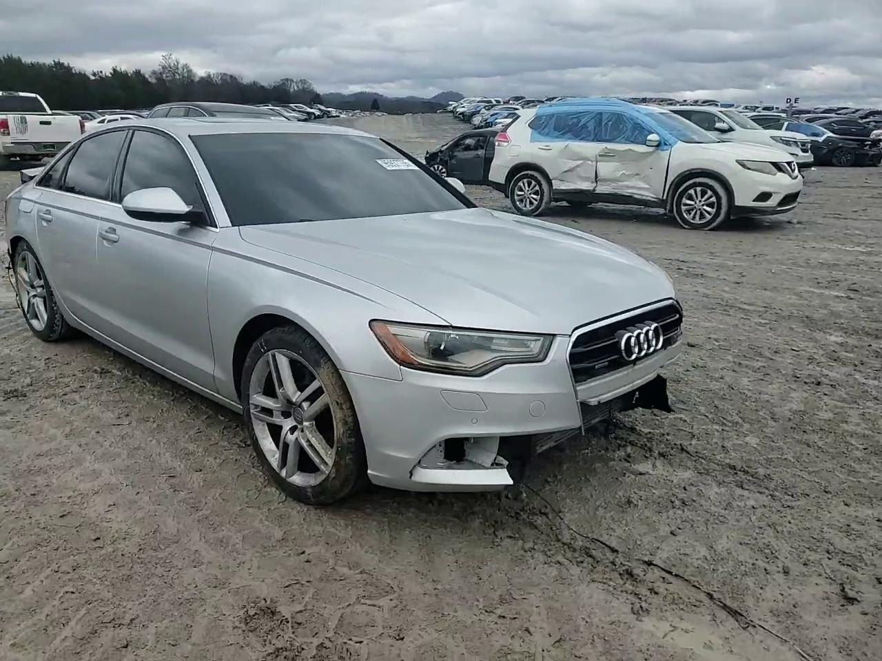 Фото: WAUGFAFC2EN024621