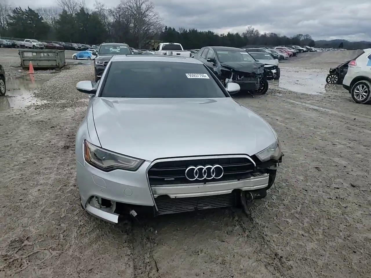 Фото: WAUGFAFC2EN024621