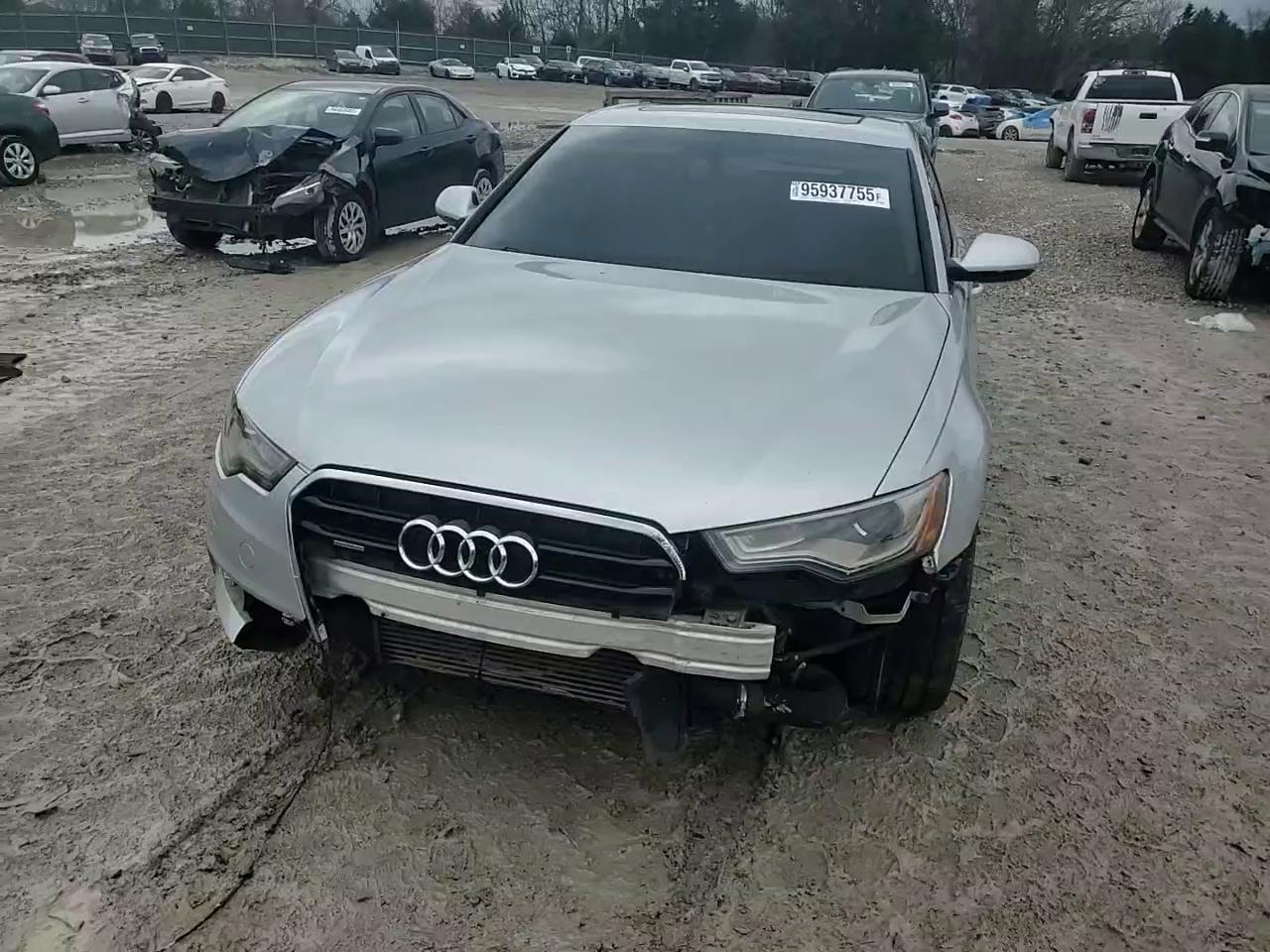 Фото: WAUGFAFC2EN024621