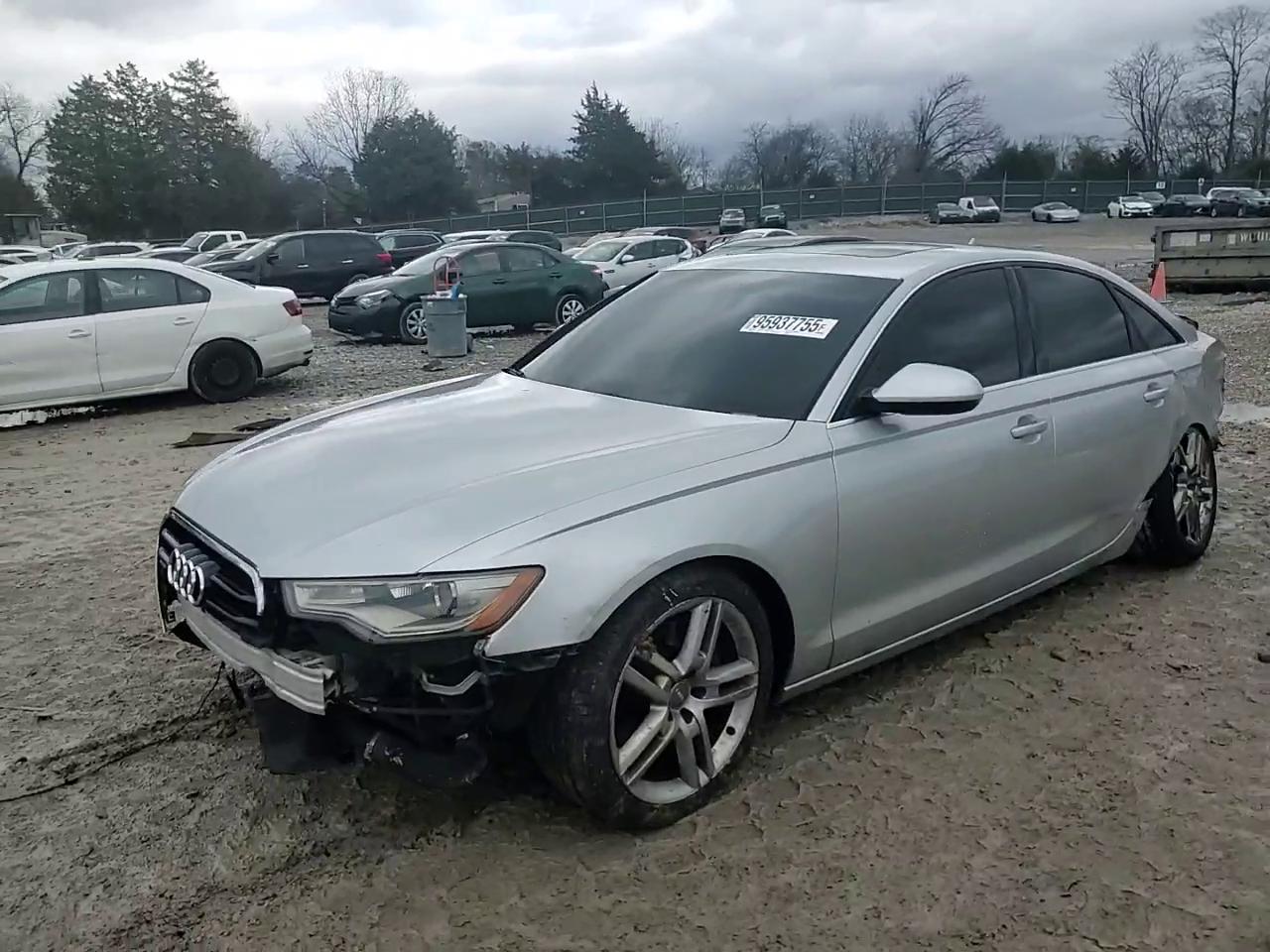 Фото: WAUGFAFC2EN024621