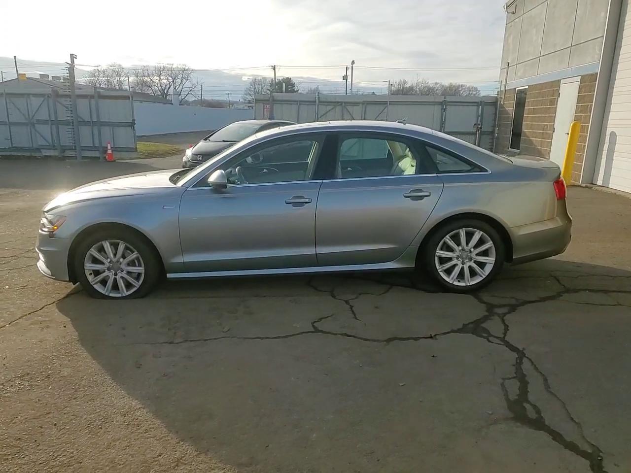 Фото: WAUHGAFC5DN016951