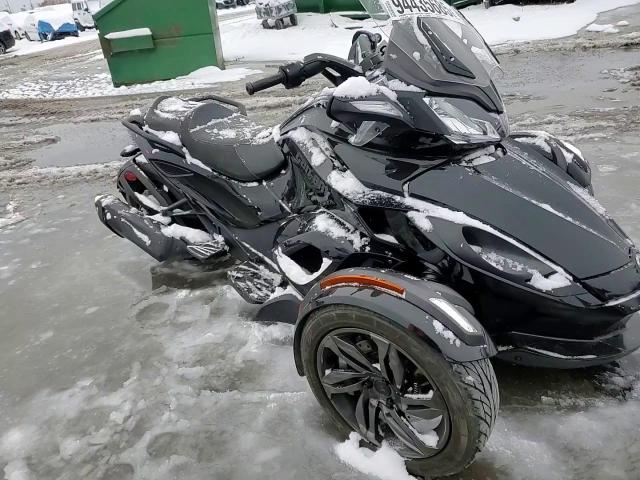 2016 Can-Am Spyder Roadster St-S VIN: 2BXNCBC24GV000080 Lot: 94435685