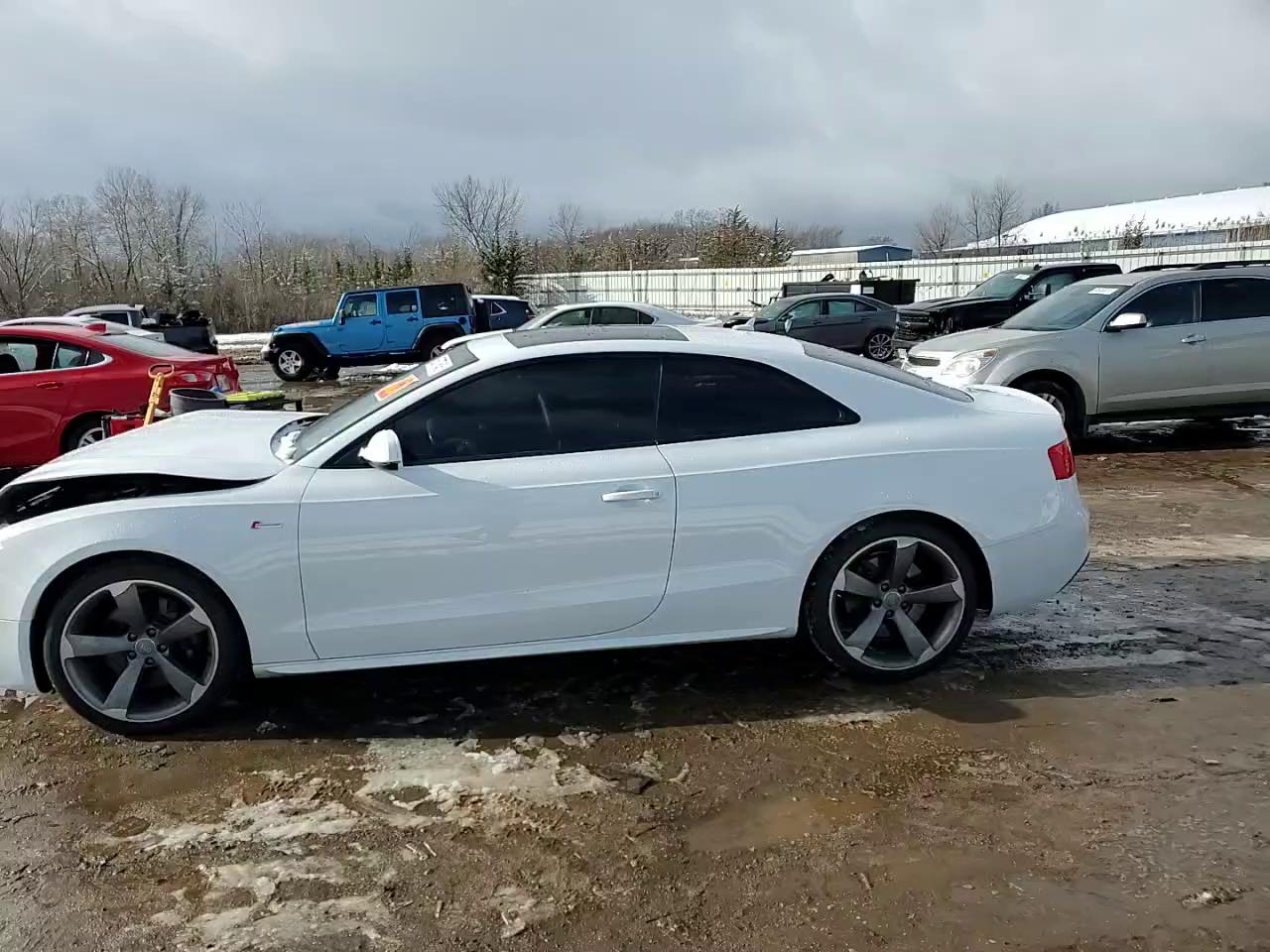 Фото: WAUCGAFR3EA040611