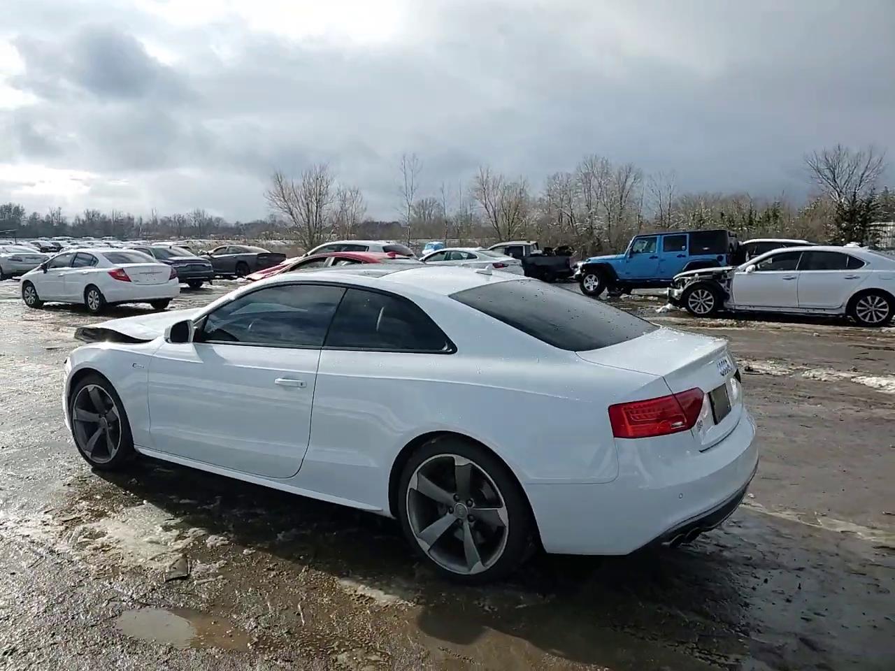 Фото: WAUCGAFR3EA040611