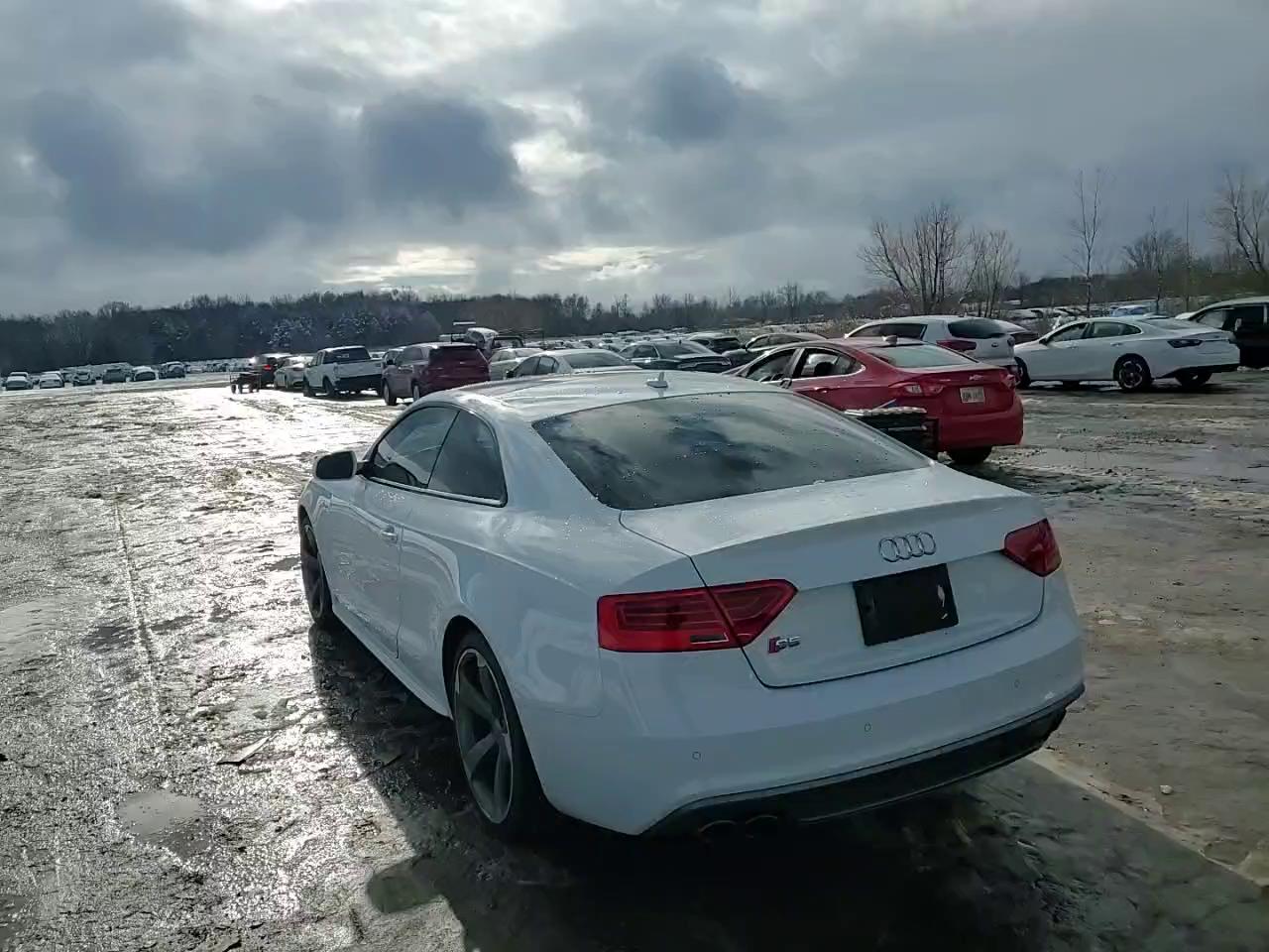 Фото: WAUCGAFR3EA040611