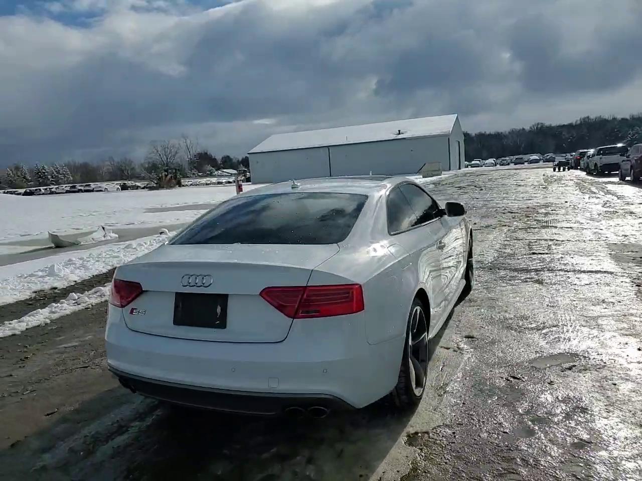 Фото: WAUCGAFR3EA040611