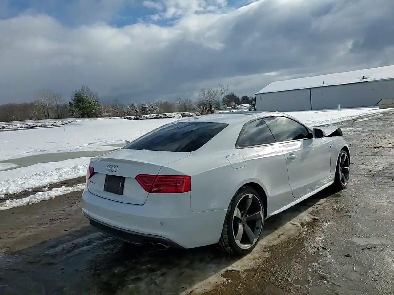 Фото: WAUCGAFR3EA040611