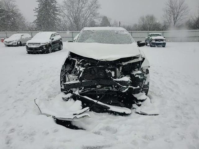 2018 Toyota Rav4 Le VIN: JTMBFREV0JD243303 Lot: 95246255