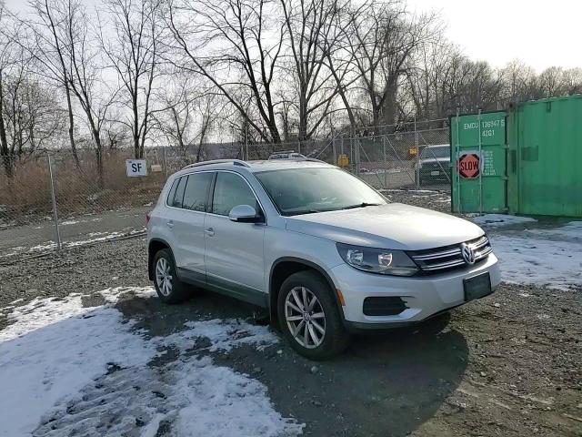 2017 Volkswagen Tiguan Wolfsburg VIN: WVGSV7AX9HW509216 Lot: 94930745