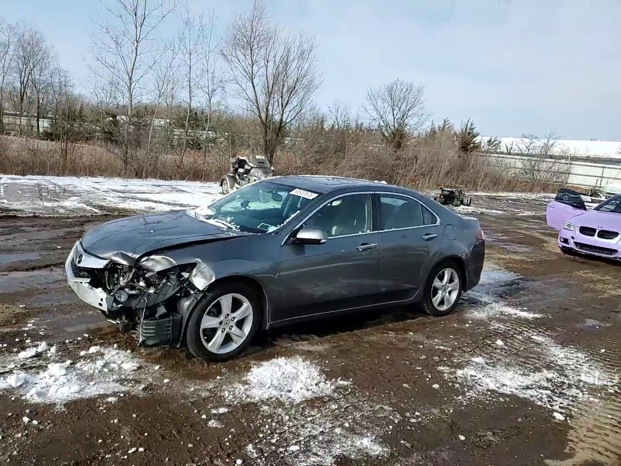 Фото: JH4CU2F62AC019253