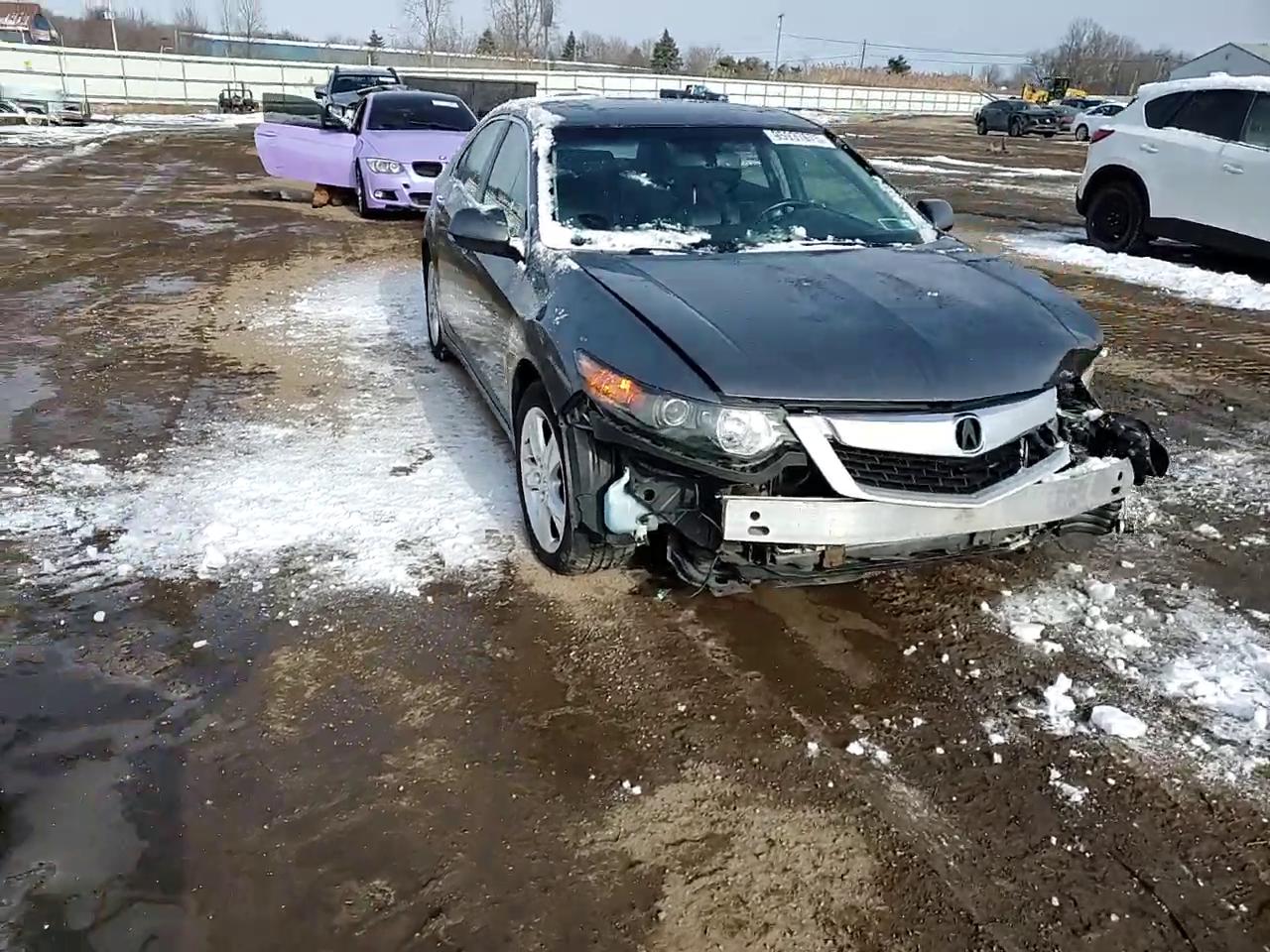 Фото: JH4CU2F62AC019253