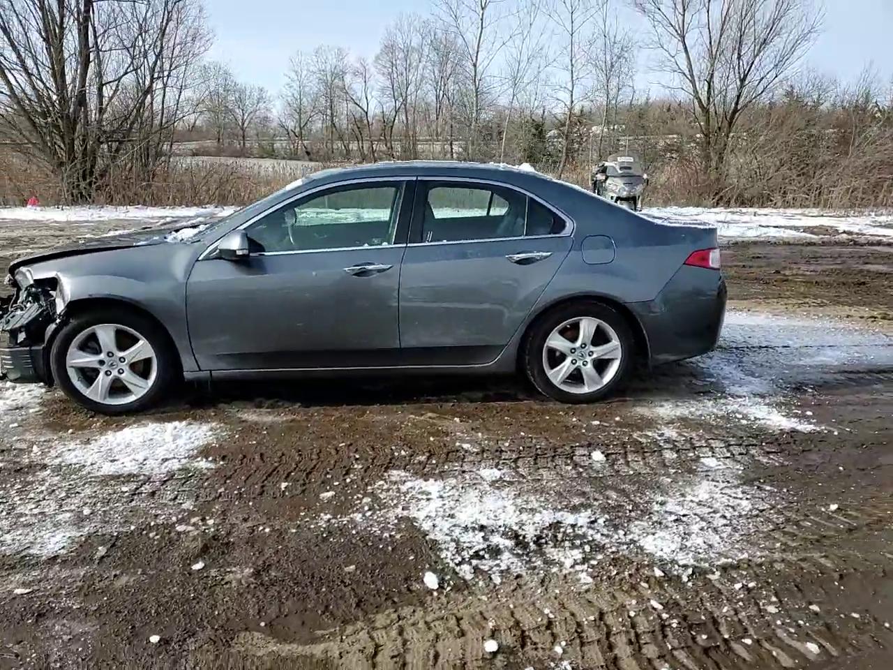 Фото: JH4CU2F62AC019253