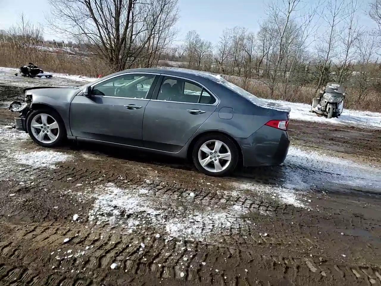 Фото: JH4CU2F62AC019253