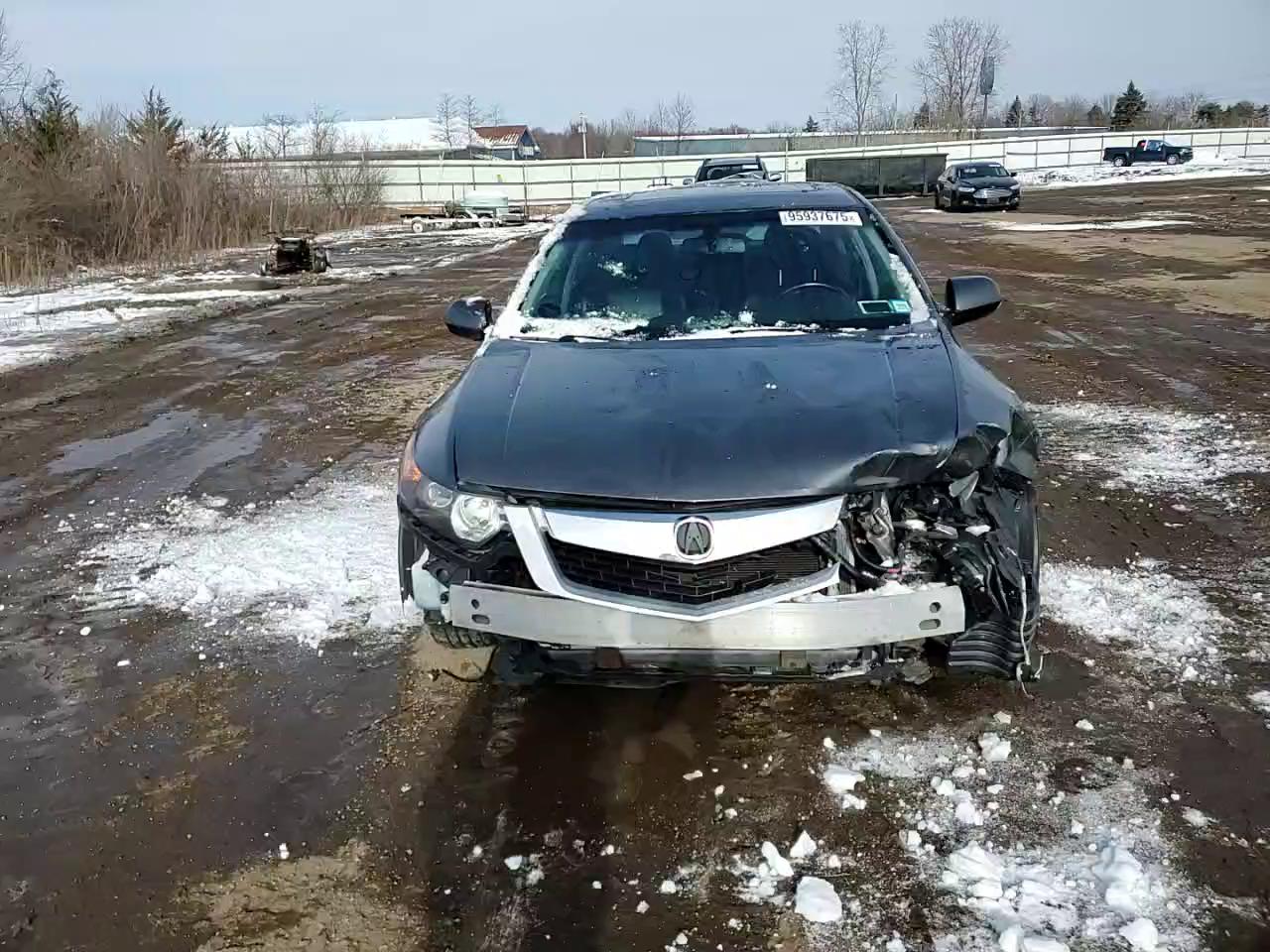 Фото: JH4CU2F62AC019253