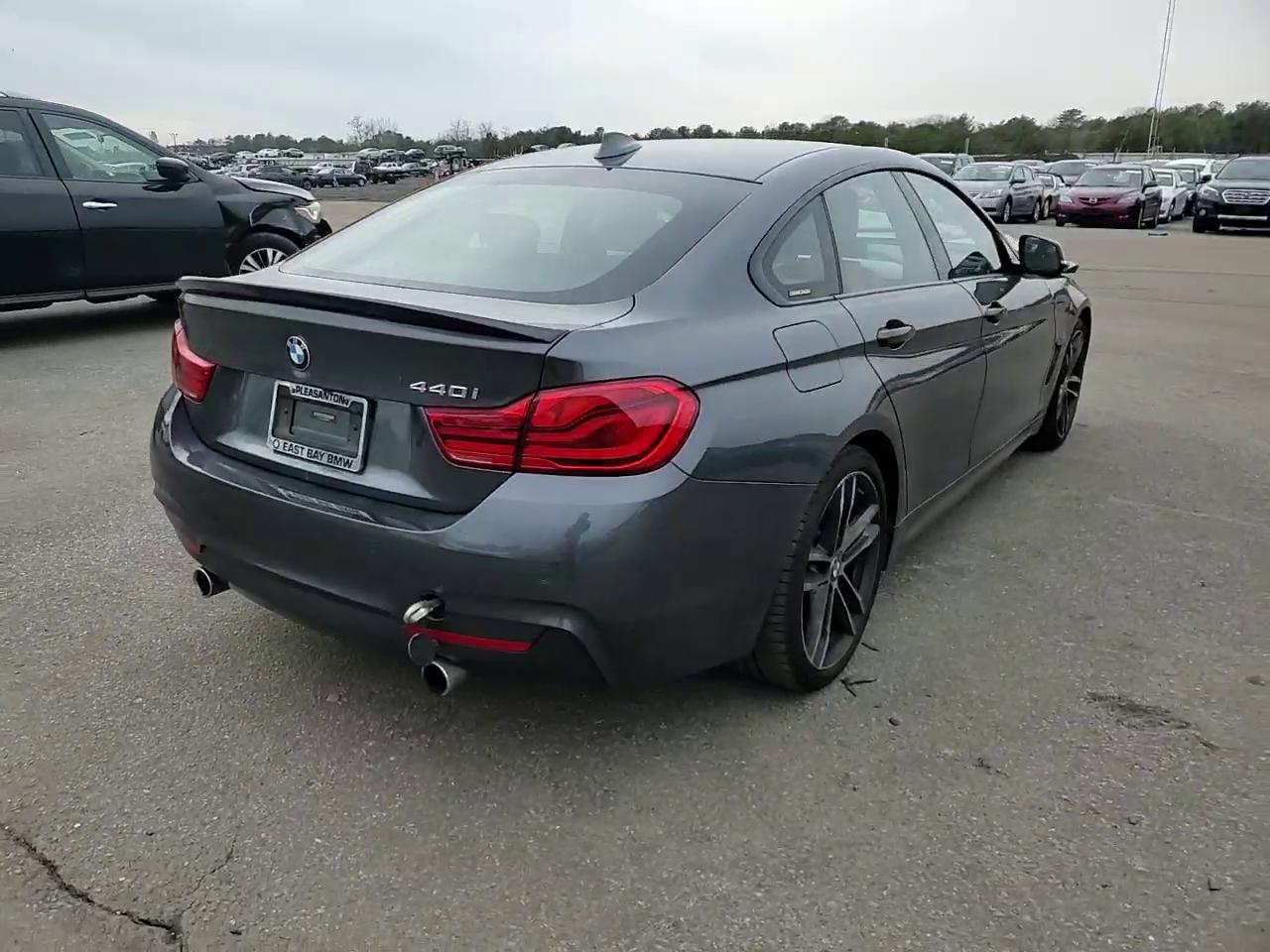 Фото: WBA4J5C51KBM65166