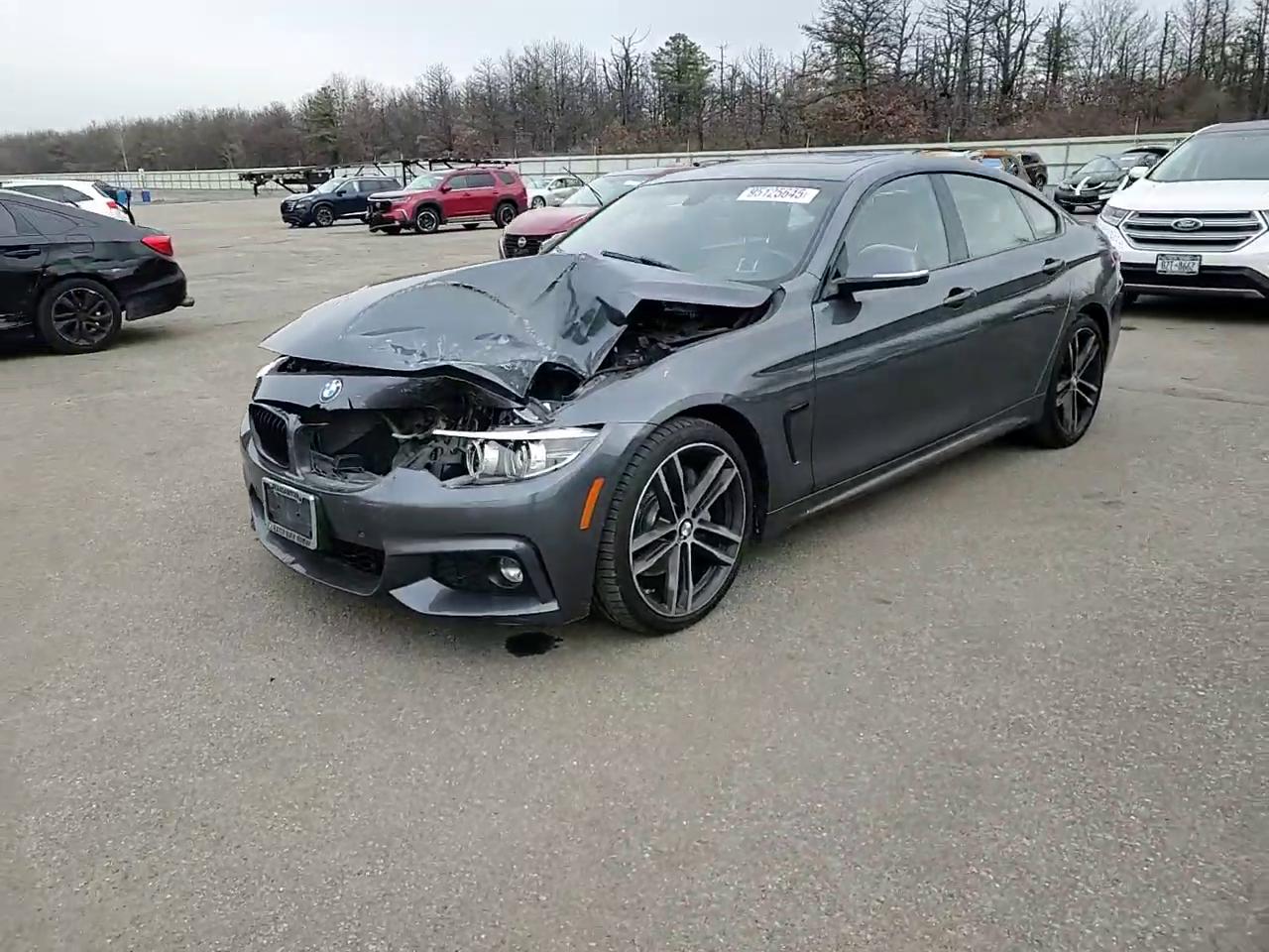 Фото: WBA4J5C51KBM65166