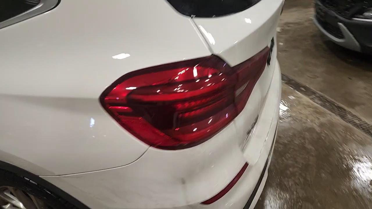 Фото: 5UXTR9C56KLE13591