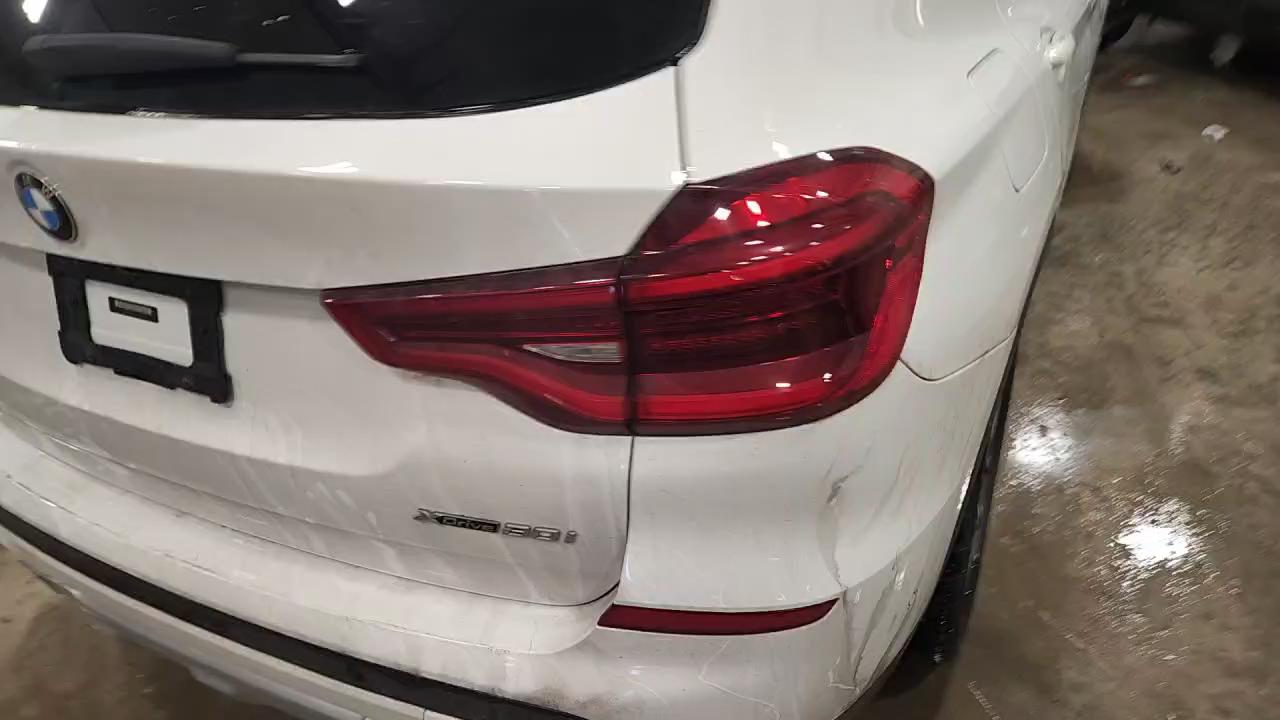 Фото: 5UXTR9C56KLE13591