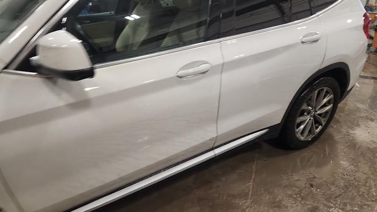 Фото: 5UXTR9C56KLE13591