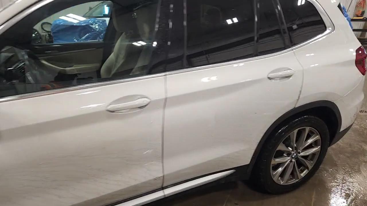 Фото: 5UXTR9C56KLE13591