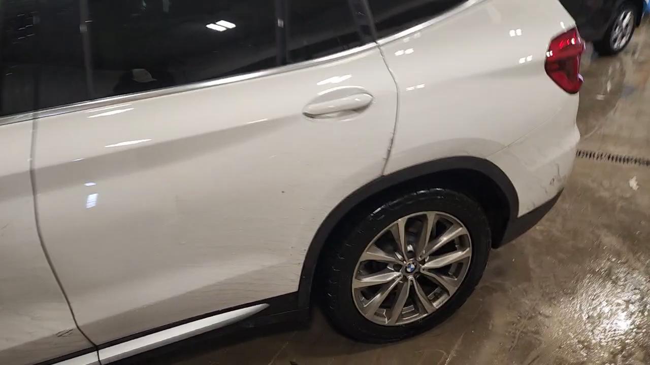 Фото: 5UXTR9C56KLE13591