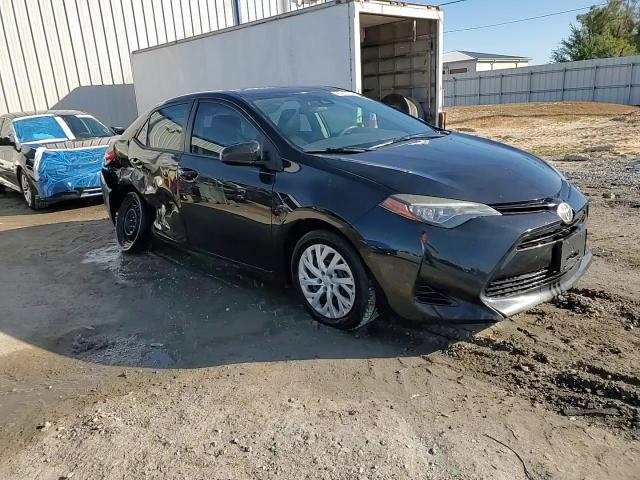 2017 Toyota Corolla L VIN: 5YFBURHE3HP657376 Lot: 95207745