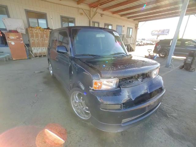 2005 Toyota Scion Xb VIN: JTLKT324854020860 Lot: 96391425